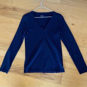 J Crew Perfect Fit L-Sleeve T 100% Cotton Navy M Fall Winter Layer Cabin Camping